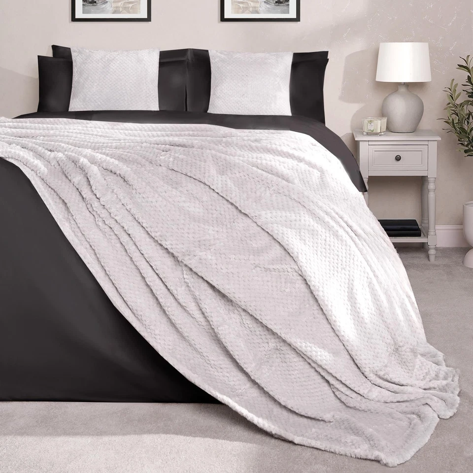 OHS Luxury Popcorn Waffle Blanket Large Warm Fleece Throw Over Bed Travel - Image 4 of 4