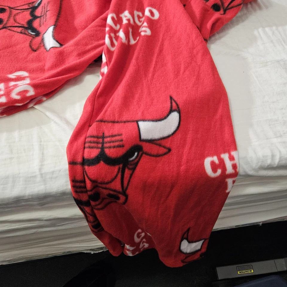 Manta portátil Chicago Bulls con mangas polar roja NBA baloncesto Foto 4 de 4