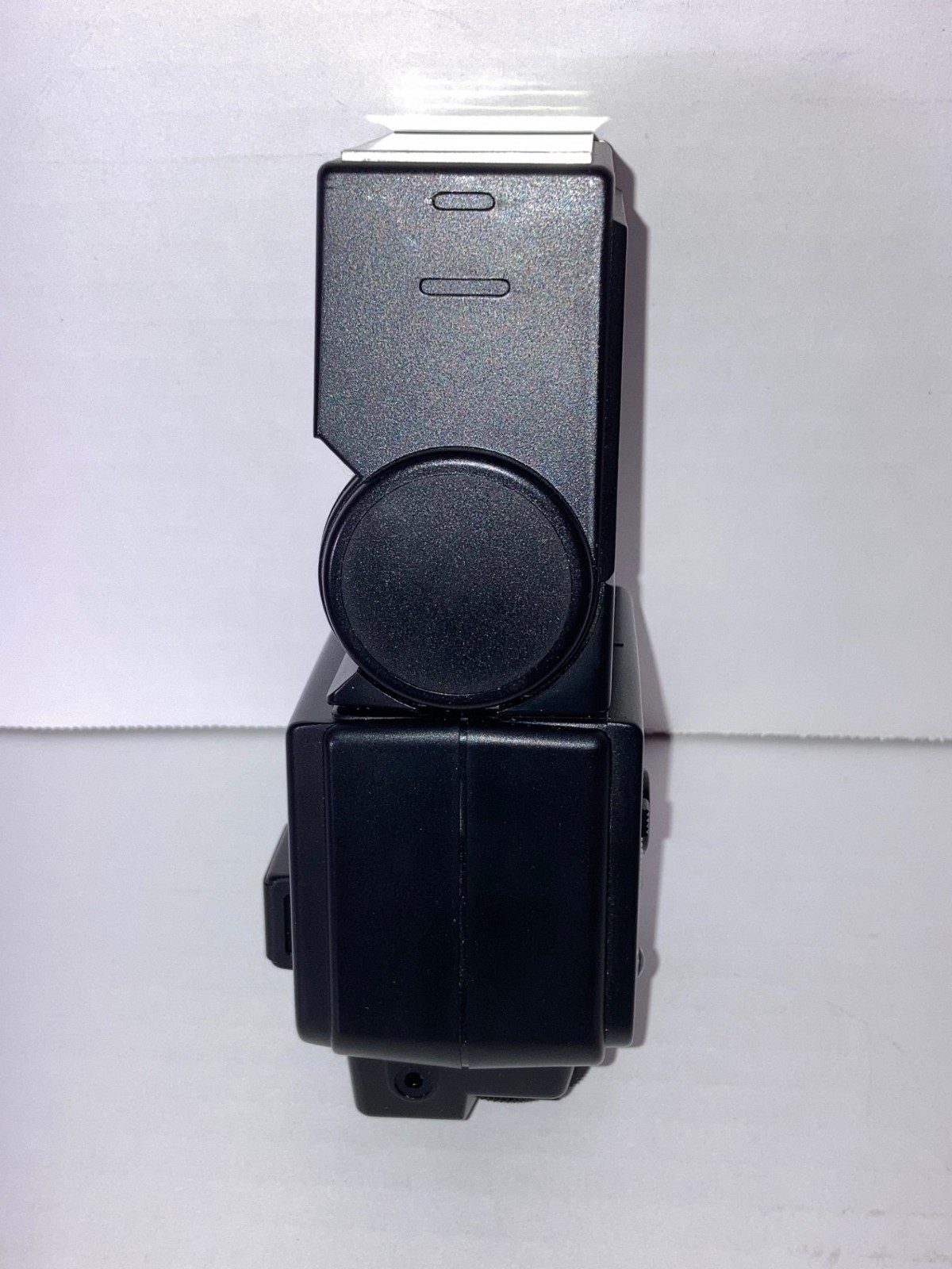 Minolta Auto 320 flash unit with original case - tested and working