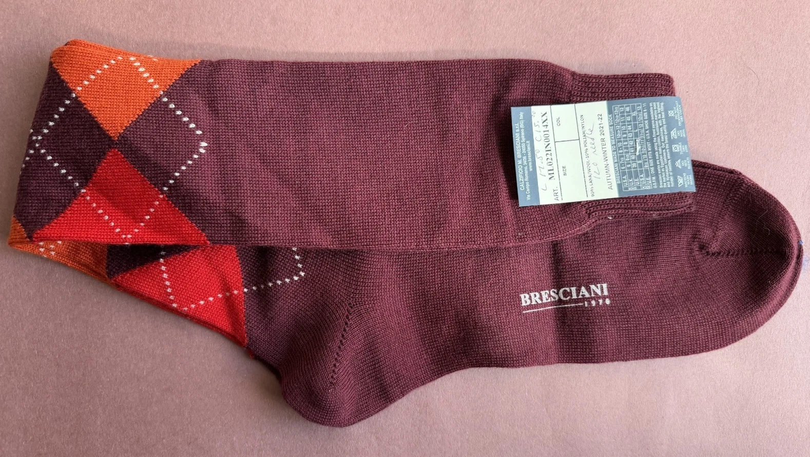 Fall/Winter 2021/22 Men's Bresciani Socks NWT Wool/Nylon Burgundy Multi Argyle