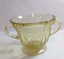 Vintage Federal Glass Madrid Amber Yellow Depression Glass Sugar Bowl T177