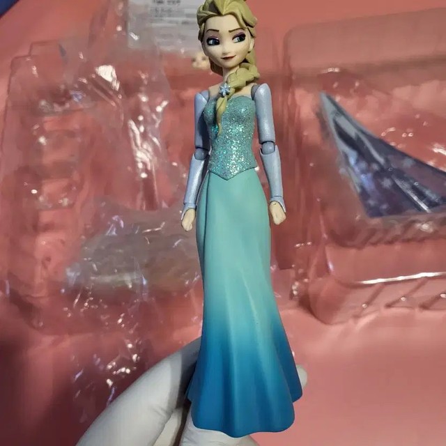 Figma Elsa Frozen II Action Figure Max Factory New