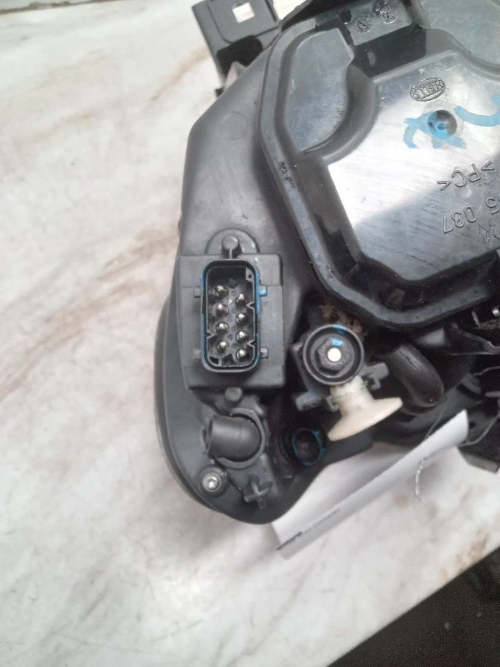 Used Right Headlight Assembly fits: 2006 Bmw 750I xenon HID w/adaptive headlamps Foto 4 de 4