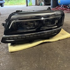 GENUINE VW Volkswagen Tiguan  passenger spares or repair Headlight 5NC941082D 