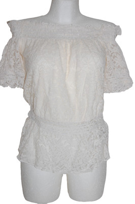 NEU - BODYFLIRT - GR. 40/42 - Carmen-Spitzen-Shirt offwhite