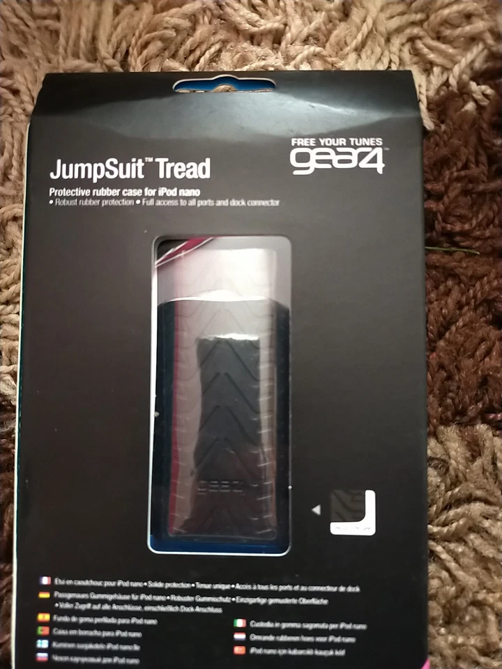 Rubber Case Cover Skin with Tread Design for Apple iPod Nano 4G 4th Gen NEW - Image 2 of 2