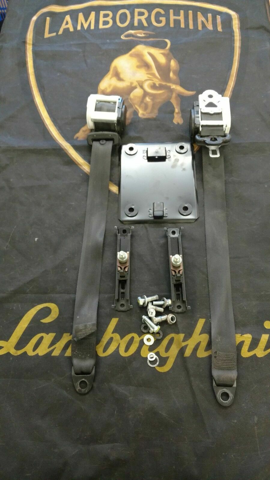 LAMBORGHINI MURCIELAGO SEAT BELT ASSEMBLY SET OEM 418857447