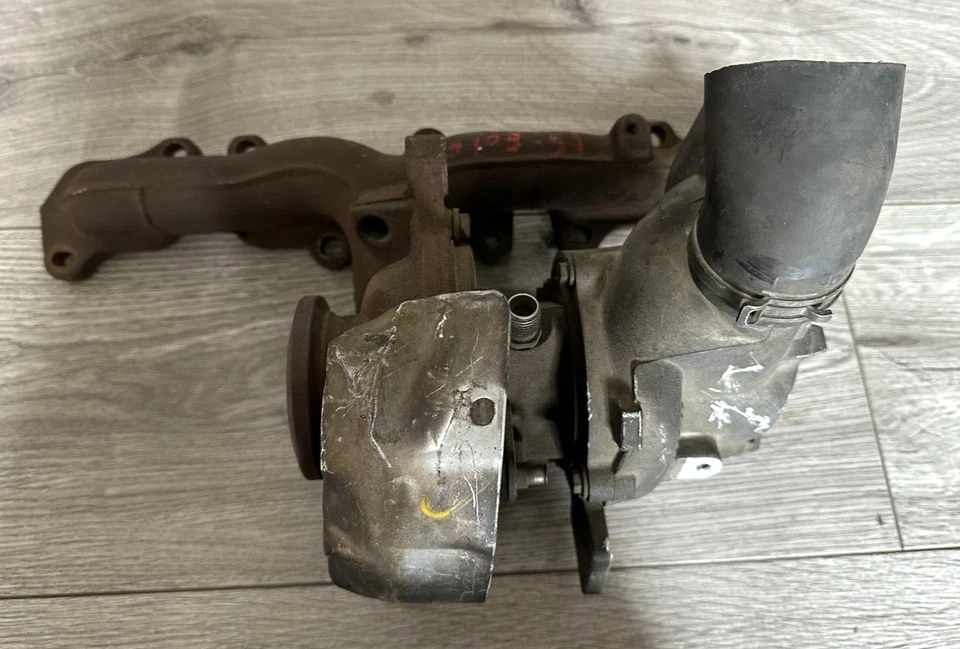 Audi A3 2015 Volkswagen VW Golf turbocompresor turbo, 04L253010B, original OEM Foto 4 de 4