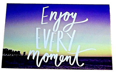 PAPERCHASE, LONDON ~ URLAUBSPOSTKARTE ~ 'GENIESSEN SIE JEDEN MOMENT' ~ NEU