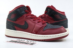 air jordan 1 mid team red