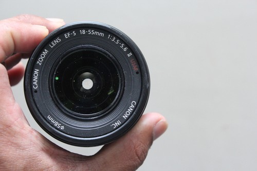 Canon Ultrasonic Zoom Lens EF-S 18-55mm 1:3.5-5.6 II USM Working - Picture 5 of 18