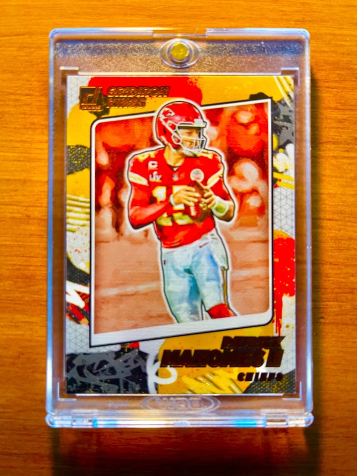Patrick Mahomes RARE GRIDIRON KINGS INVESTMENT CARD PANINI CHIEFS MVP MINT - Image 3 of 4