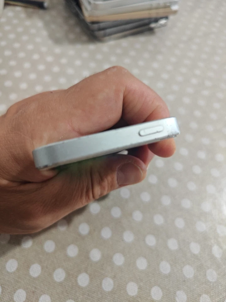 Apple iPhone 5s A1533  iOS 10 !!! 16gb Bianco Argento Silver 3747 - Immagine 4 di 4