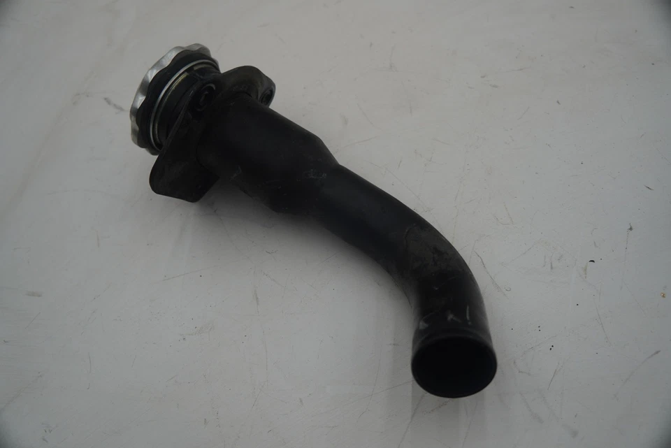 Tapa de tubo de llenado de tanque de combustible de gasolina 187008 OEM Ferrari 360 2004 Foto 3 de 4