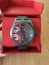 Orologio Diesel Uomo TimeFrame Logo Quadrante DZ4598 Gunmetal & Rosso -con scatola & immacolato