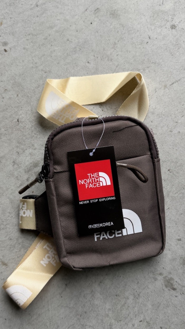 North face Cross Body Sling Bag NWT