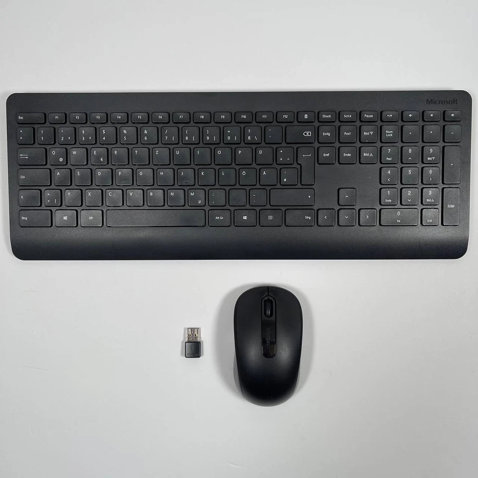 Microsoft Wireless Desktop 900 Wireless Keyboard and Mouse Combo for Windows/Mac - Image 2 of 4