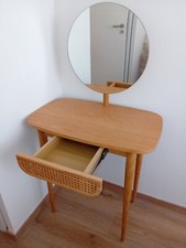 coiffeuse avec miroir bois naturel. Un tiroir sur glissière 