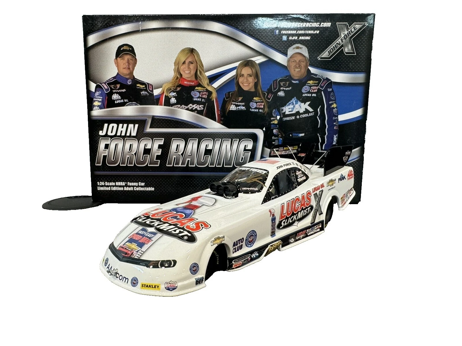 Action Diecast NHRA 2015 año del vehículo