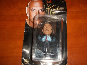 little figurines with big heads