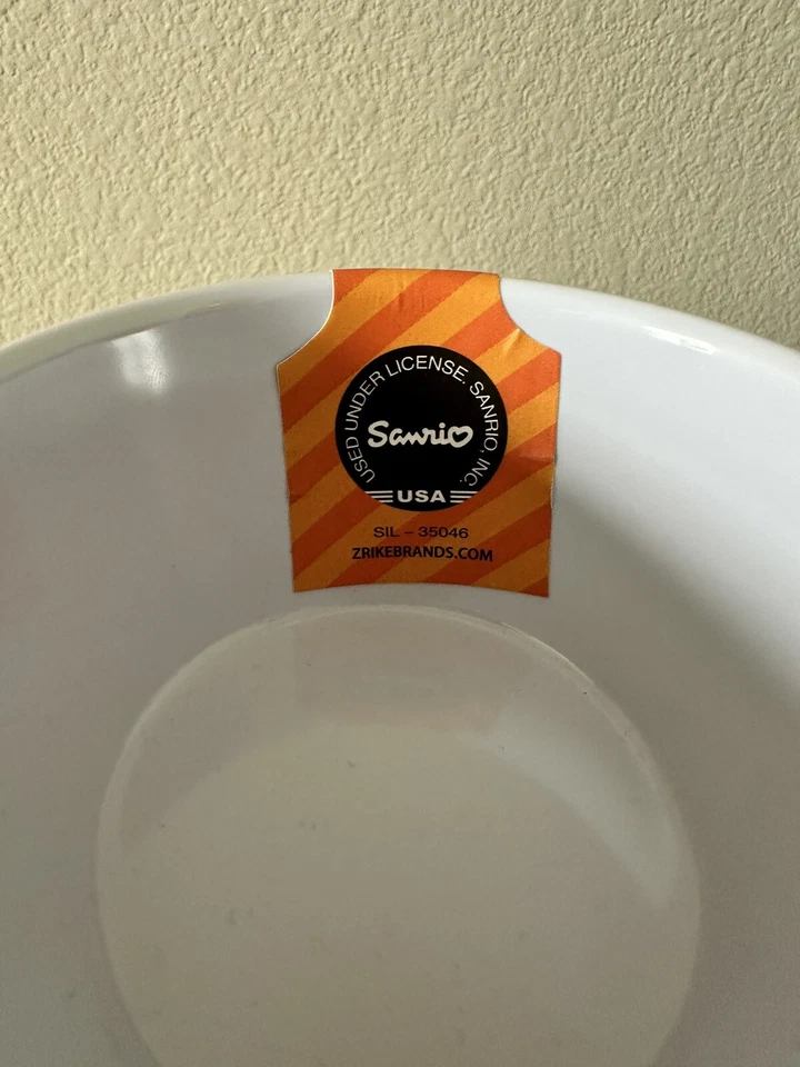 Juego de 4 mini cuencos de cocina de cerámica rosa Sanrio coleccionables Hello Kitty NUEVO Foto 3 de 4