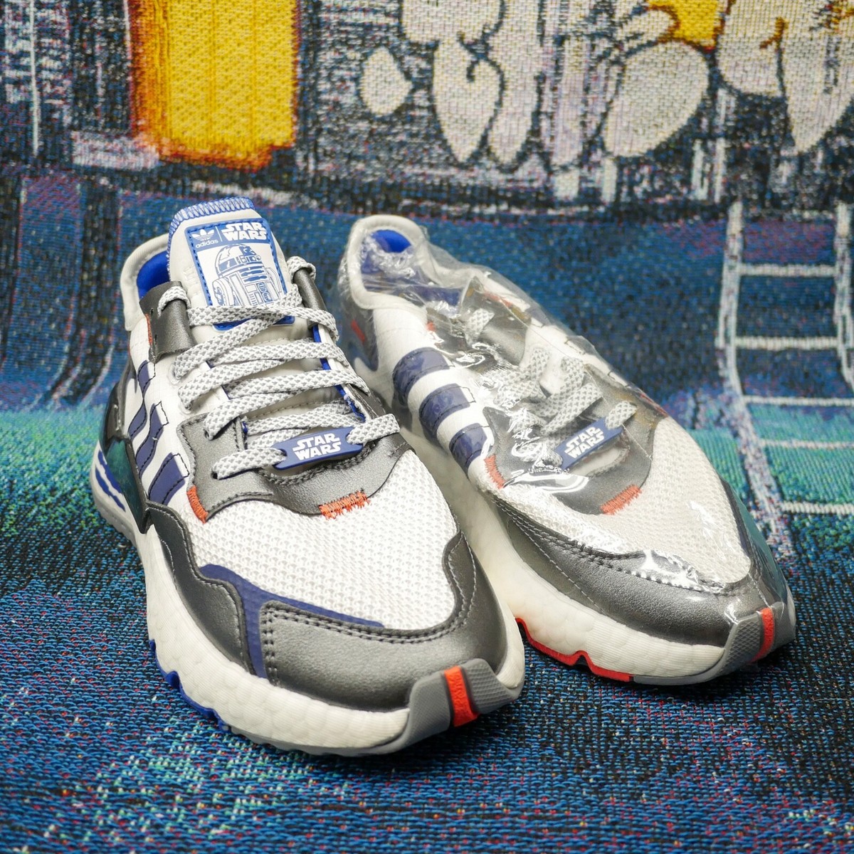 adidas gazelle silver green womens Adidas x Star Wars Nite Jogger R2D2 Trainers