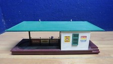 LIONEL O POSTWAR 356 FREIGHT STATION WITH GOOD FENCE 615514
