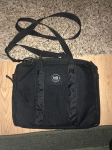 init laptop case