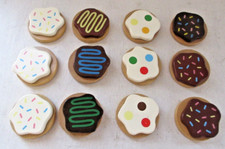 Melissa  Doug Replacement Cookies Wooden Pretend Food Kitchen Toy Lot