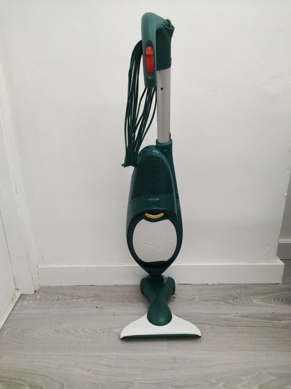 Vorwerk Folletto VK140 + HD40 Aspirapolvere - Verde/Bianco | Acquisti  Online su eBay