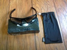 Men's Oakley Polarized Crankshaft Black Wrap Sunglasses NEW