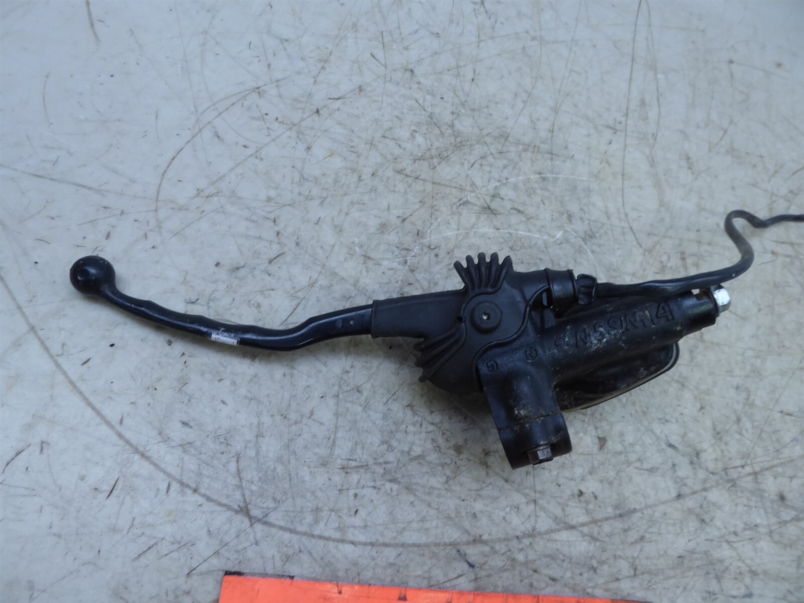 1981 Yamaha XS650 Y1841. front brake master cylinder and lever eBay