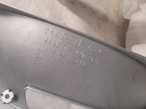 Suzuki Burgman UH125 UH150 - Front Lower Surround Fairing Panel Cover - SILVER - Picture 5 of 6