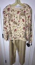 Alfred Dunner 2 Piece Set Womens Medium Cranberry Floral Jacket/Pants