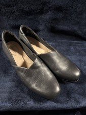 Clarks Women's Juliet Palm Loafer Size 7 Slip On Shoes Black Leather Casual