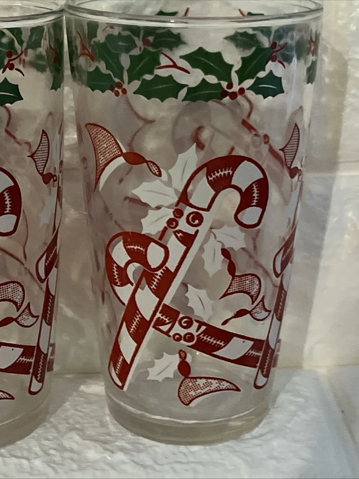 Juego de 4 vasos festivos vintage Hazel Atlas tema navideño bastón de caramelo usados en excelente estado Foto 4 de 4