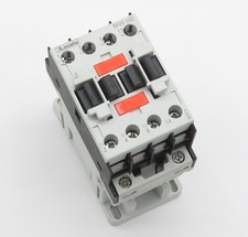 Leistungsschütz LOVATO BF0910D024 Schütz Contactor 1S 1NO 4,2kW 9A 24V DC 3polig