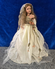 Show-Stoppers Inc. Moon Dance Porcelain Doll Bridal Gown Veil Tag Box R942