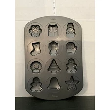 Wilton Christmas Mold baking pan