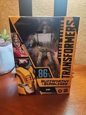 2022 Hasbro Transformers Studio Series Buzzworthy Bumblebee Kup Figure NEW   a15