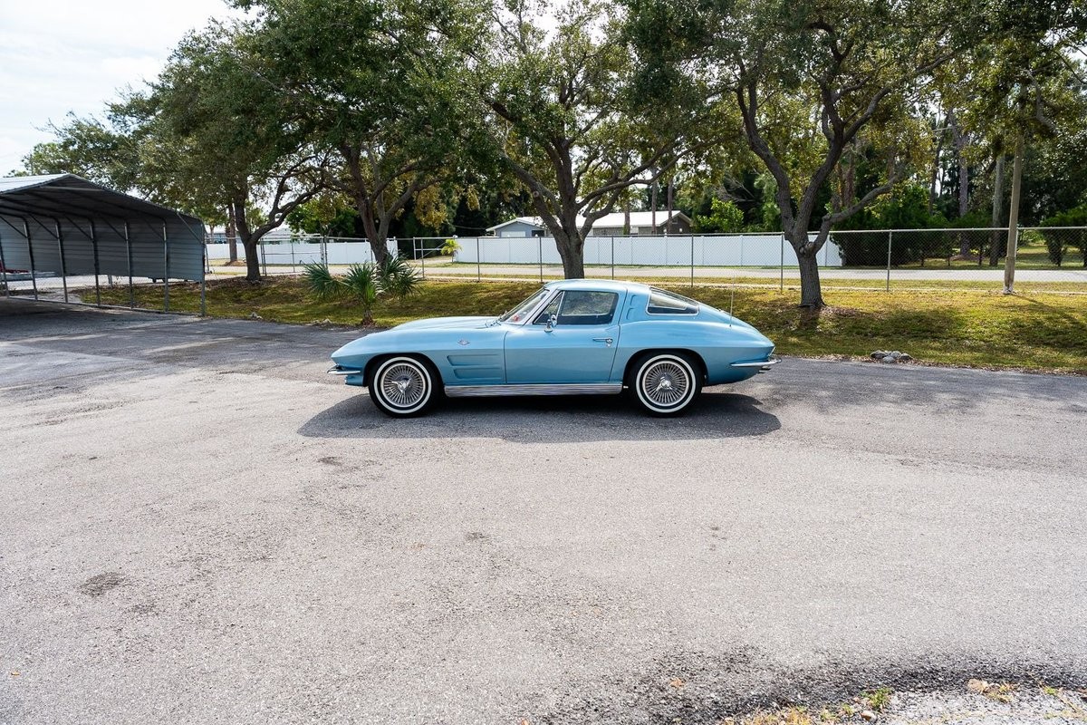 1963 Silver Blue Chevrolet Corvette   | C2 Corvette Photo 5