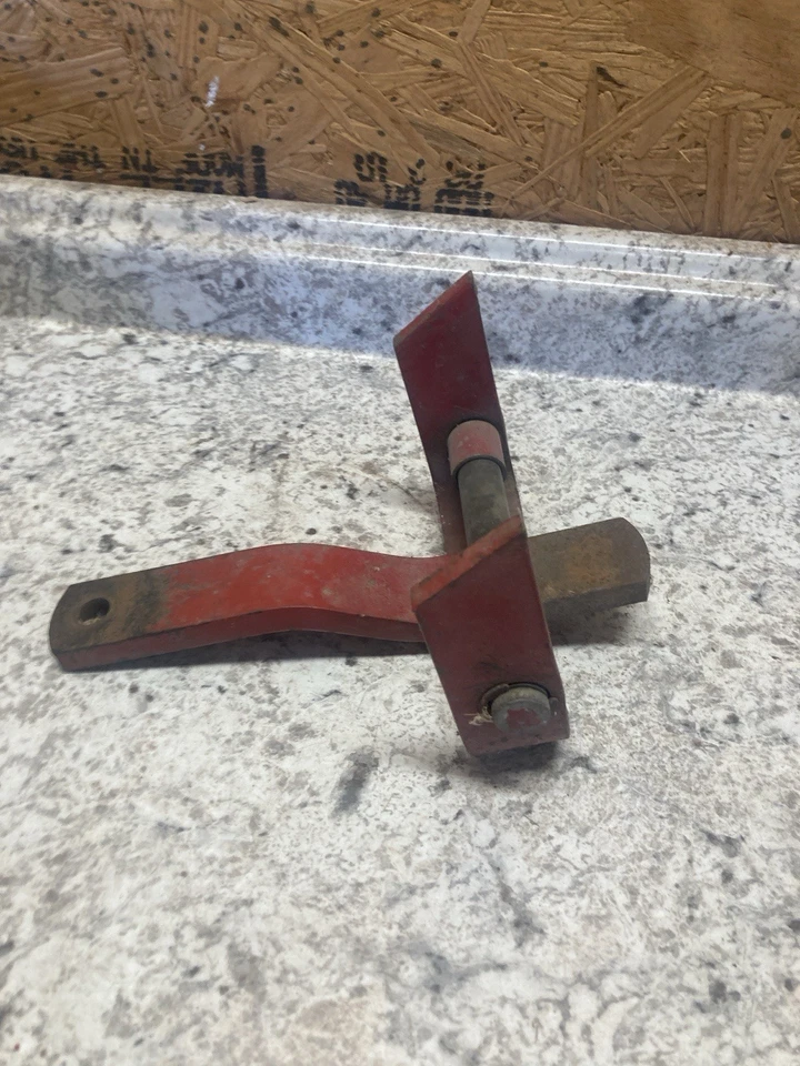 Wheel Horse Rear Hitch Assembly with Pin From B-60 Tractor fits Many Models - Image 2 of 4