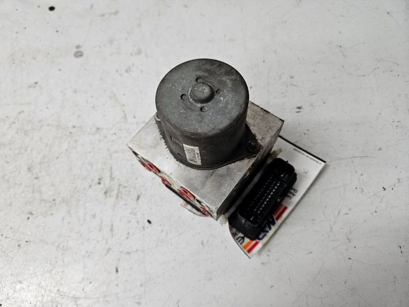 Bomba de freno antibloqueo Volkswagen Tiguan 2013-2014 restaurada OEM Foto 2 de 4