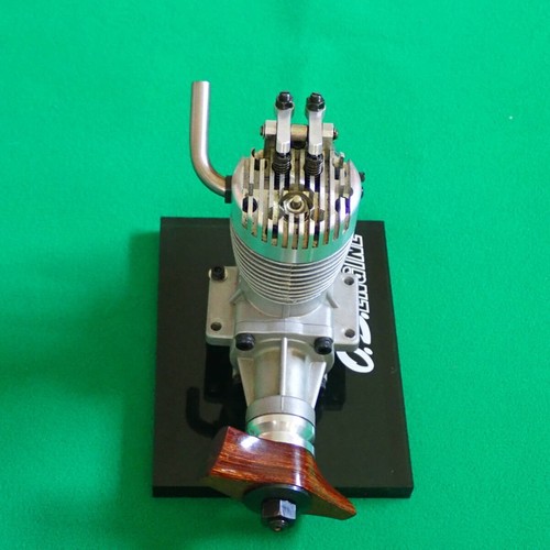 O.S. FS-60 9.95cc open rocker 4 cycle glow engine for R/C airplane, not started - Picture 6 of 8