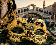 Rialto Bridge Venetian Masquerade Mask Gold Green Burgundy Carnival Venice F/S