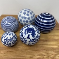 Blue & White Porcelain Chinoiserie Orbs Decorative Balls Carpet Balls Set Of 5