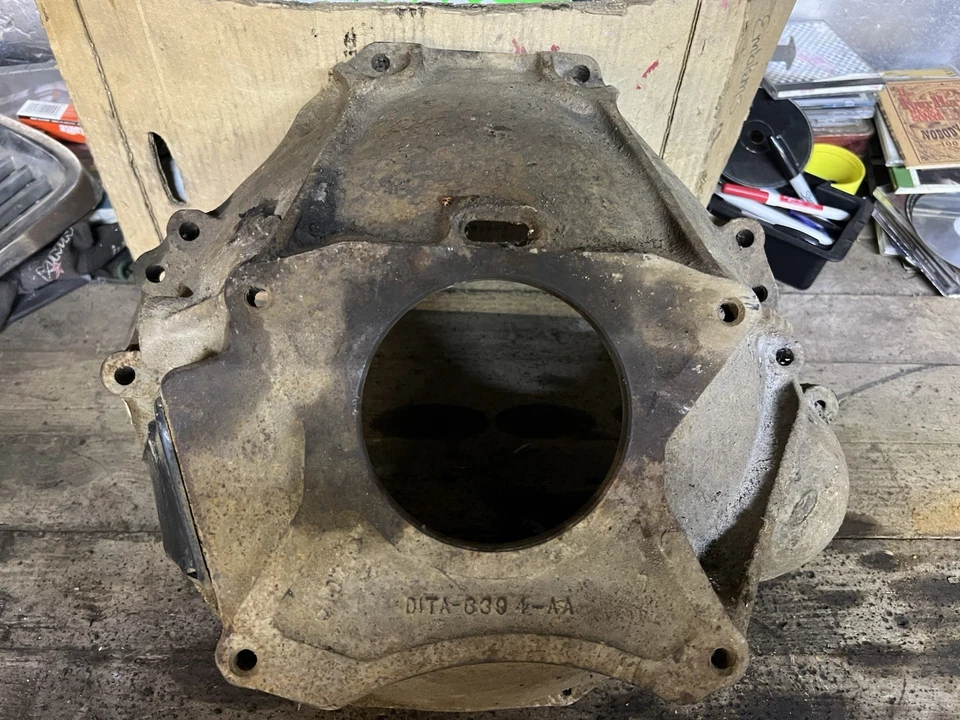 FORD 289-302-351 SMALL BLOCK BELL HOUSING D1TA-6394-AA Cast Iron OEM - Image 3 of 4