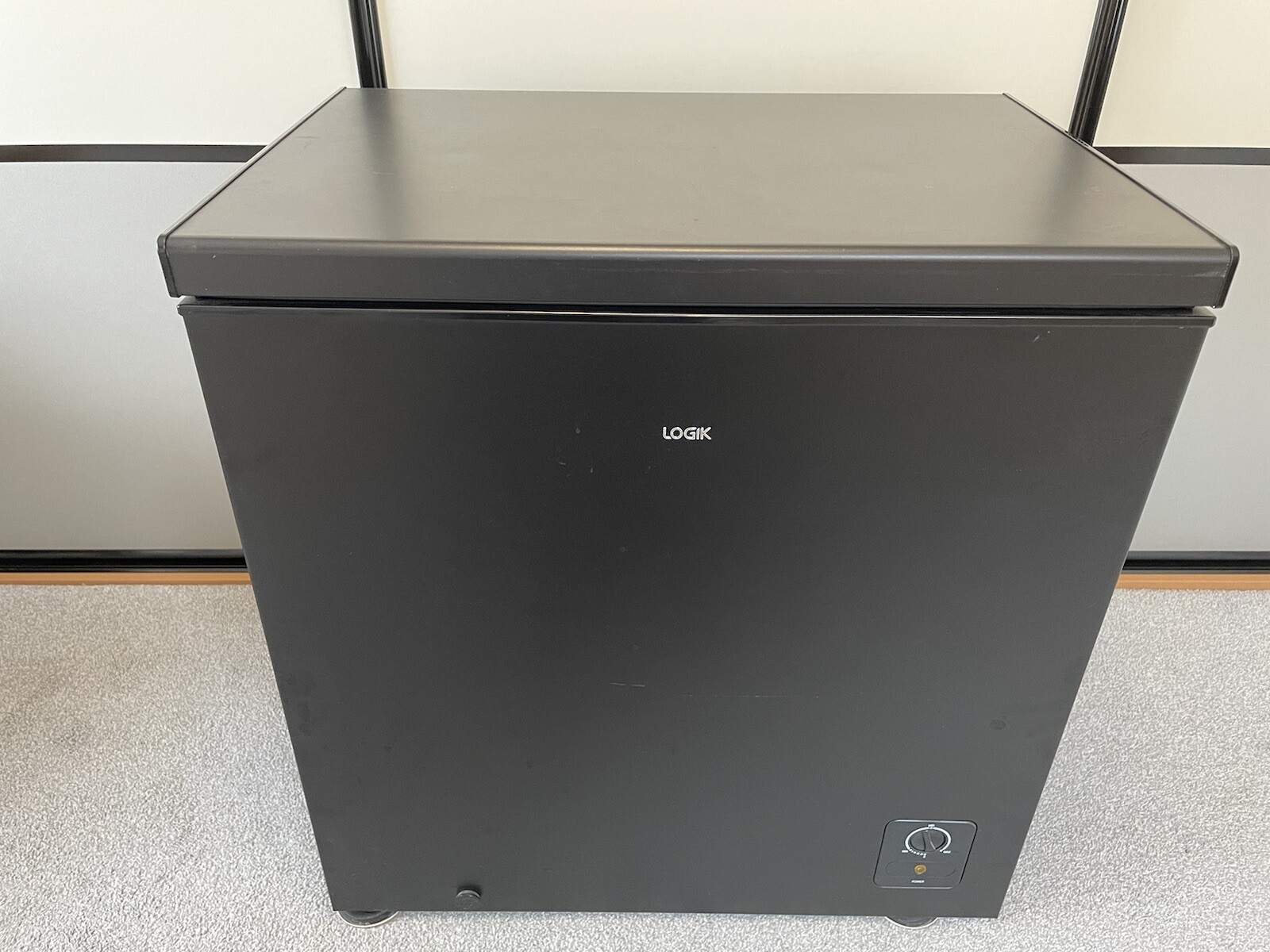 Logik Freestanding Chest Freezer Black (L198CFB20 198L) eBay