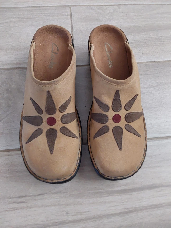 Клоги Clarks 74788 желтовато-коричневые коричневые замшевые кожа без застежек.    Размер 7 М - Изображение 2 из 4