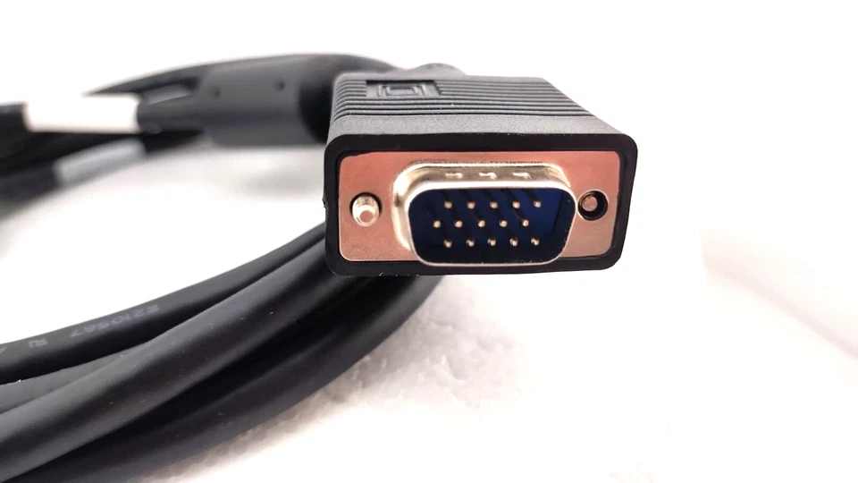 8FT DVI-I, DUAL LINK, MALE TO VGA MALE(HD15) CABLE ADAPTER BLK WITH EMI FILTERS - Image 3 of 4